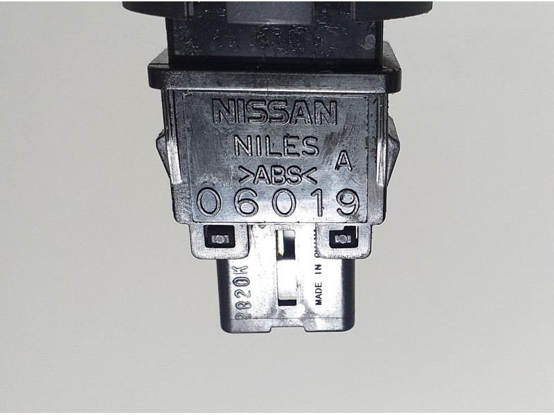 Recambio de warning para nissan juke (f15) acenta referencia OEM IAM S31471 69679 