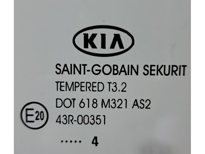 Recambio de luna trasera izquierda para kia sportage concept 4x2 referencia OEM IAM D4FD 76621 R