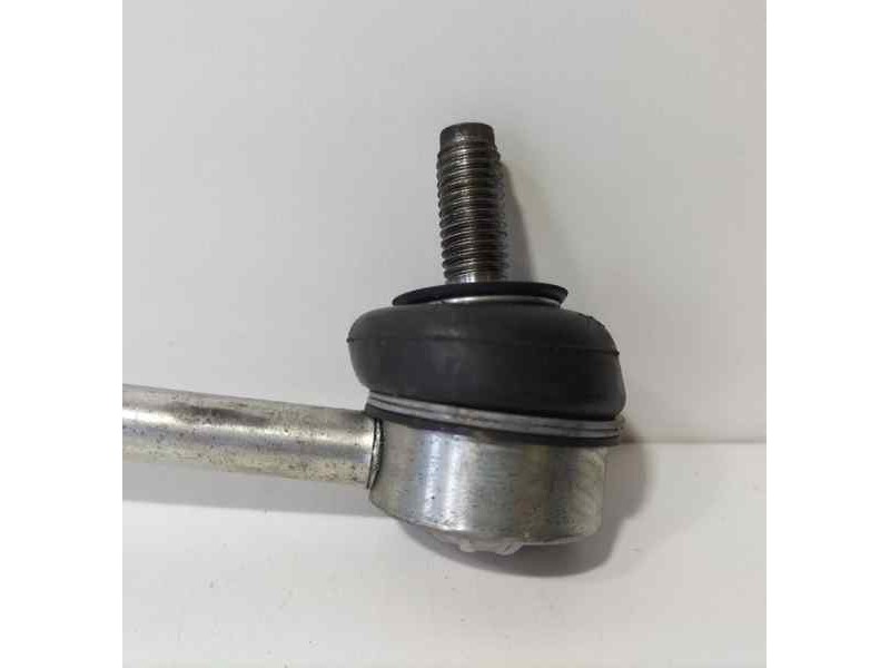 Recambio de bieleta estabilizadora delantera derecha para citroën c4 berlina collection referencia OEM IAM 9HX 86044 