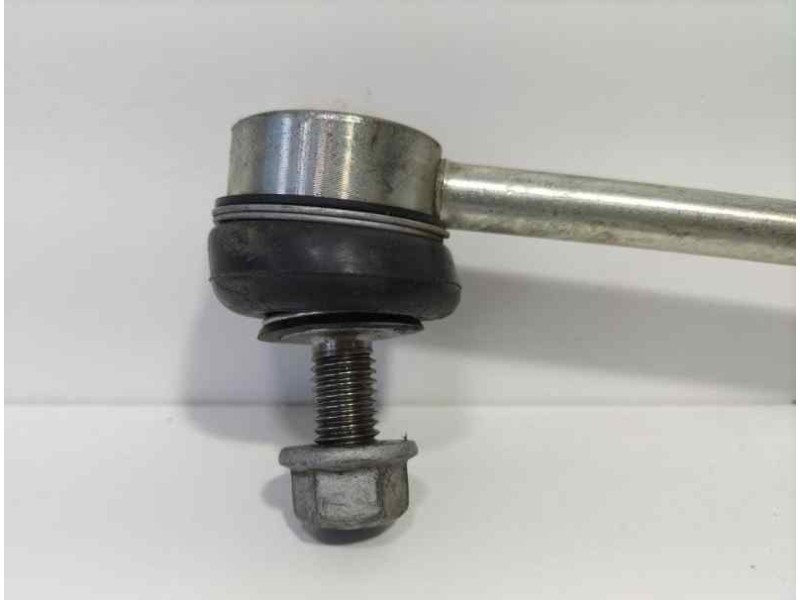 Recambio de bieleta estabilizadora delantera derecha para citroën c4 berlina collection referencia OEM IAM 9HX 86044 