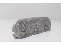 Recambio de luz interior para nissan juke (f15) acenta referencia OEM IAM 8200073234 69685  2