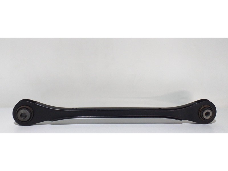 Recambio de tirante trasero derecho para porsche cayenne (typ 92aa) gts referencia OEM IAM 7P0501531 66979 