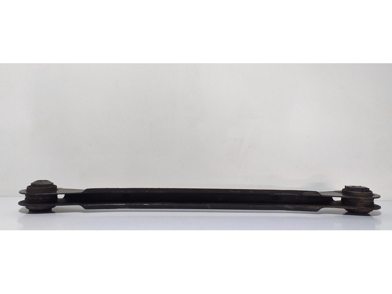 Recambio de tirante trasero derecho para porsche cayenne (typ 92aa) gts referencia OEM IAM 7P0501531 66979 