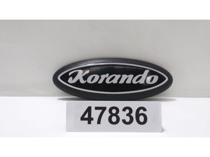 Recambio de aleta delantera izquierda para ssangyong korando 2.3 tdi referencia OEM IAM OM661LA 47836 