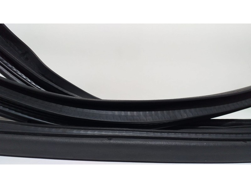 Recambio de goma contorno para mitsubishi outlander (cw0) kaiteki 4wd referencia OEM IAM 4HK 59963 