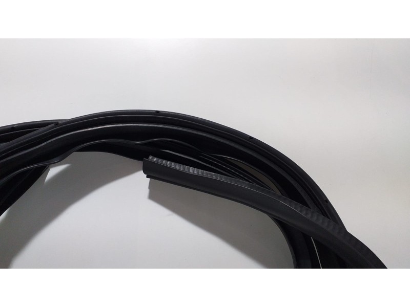 Recambio de goma contorno para mitsubishi outlander (cw0) kaiteki 4wd referencia OEM IAM 4HK 59964 