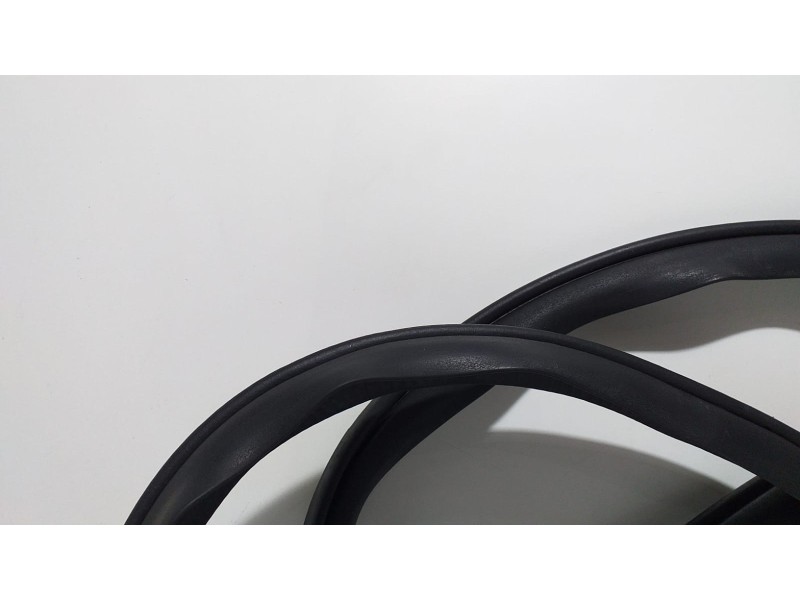 Recambio de goma contorno para mitsubishi outlander (cw0) kaiteki 4wd referencia OEM IAM 4HK 59966 