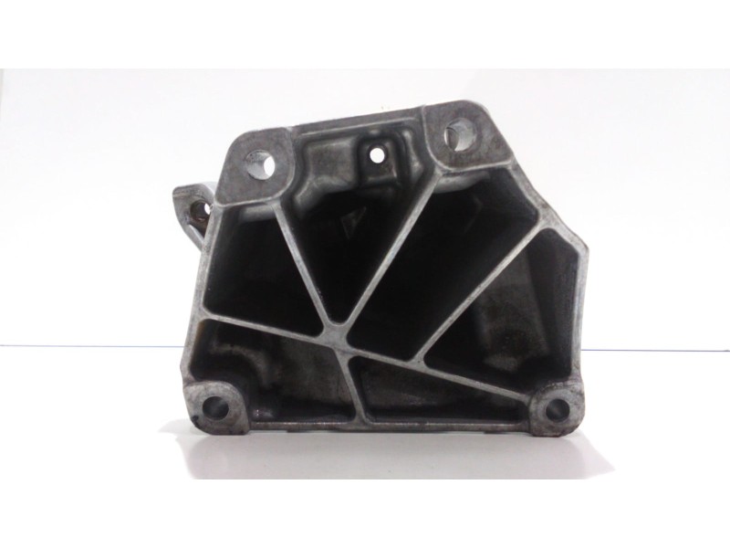 Recambio de soporte motor izquierdo para mercedes-benz vito kasten (639) 110 cdi lang (639.603) referencia OEM IAM A6512231504 4