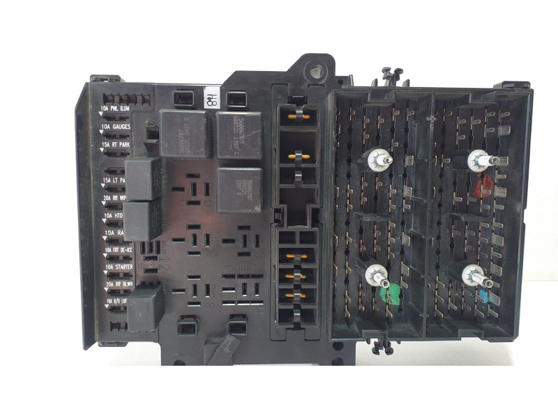 Recambio de caja reles / fusibles para chrysler voyager (gs) 2.5 td family referencia OEM IAM P04707994AC 69721 R