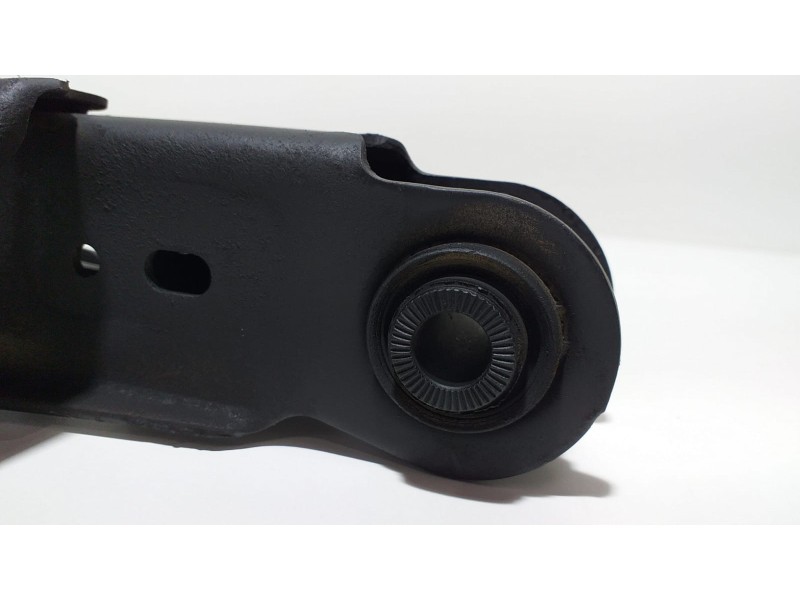 Recambio de brazo suspension inferior trasero izquierdo para toyota avensis cross sport (t27) comfort referencia OEM IAM 4874005