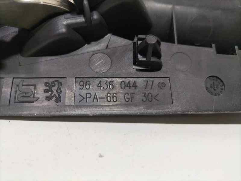 Recambio de maneta interior delantera derecha para peugeot 307 break / sw (s1) 2.0 hdi cat referencia OEM IAM 9643604477 82722 