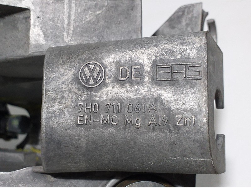 Recambio de palanca cambio para volkswagen t5 bus caravelle referencia OEM IAM 7H0711116 67006 