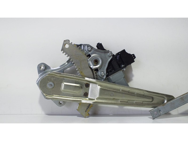 Recambio de elevalunas trasero derecho para nissan juke (f15) acenta referencia OEM IAM 82731CV01B 69760 