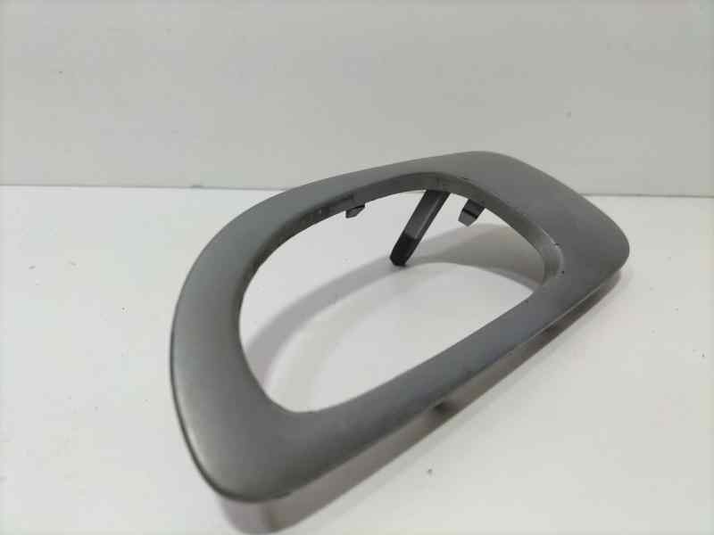 Recambio de moldura para peugeot 307 break / sw (s1) 2.0 hdi cat referencia OEM IAM 9634769977 82732 