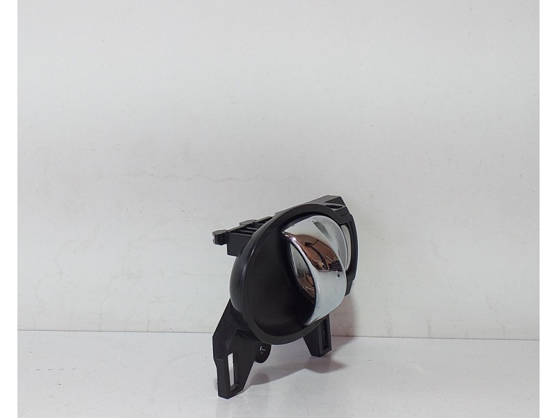 Recambio de maneta interior trasera derecha para nissan juke (f15) acenta referencia OEM IAM 80670BA61A 69766 