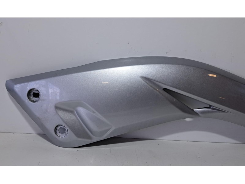 Recambio de molduras delanteras para yamaha x-max 125 125 referencia OEM IAM 37PF172600 76671 