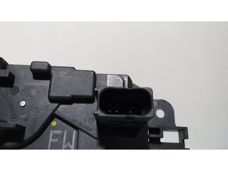 Recambio de cerradura puerta delantera izquierda para opel astra h berlina cosmo referencia OEM IAM 13128111 67024 
