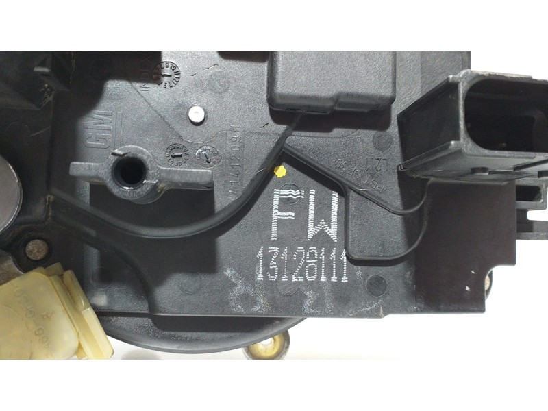Recambio de cerradura puerta delantera izquierda para opel astra h berlina cosmo referencia OEM IAM 13128111 67024 