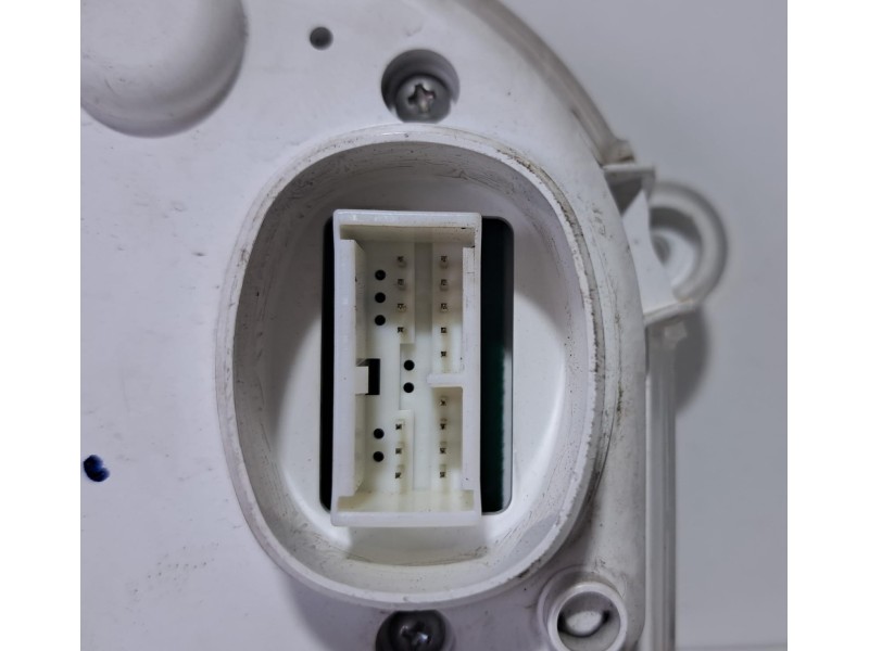 Recambio de cuadro instrumentos para yamaha x-max 125 125 referencia OEM IAM YA1055-001 76675 