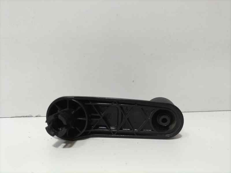 Recambio de maneta elevalunas trasera derecha para peugeot 307 break / sw (s1) 2.0 hdi cat referencia OEM IAM RHY 82735 