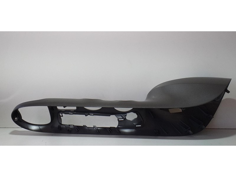 Recambio de guarnecidos palanca cambio para nissan juke (f15) acenta referencia OEM IAM 9692100A53 69773 