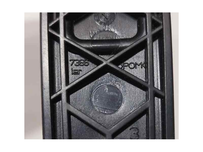 Recambio de maneta elevalunas trasera izquierda para peugeot 307 break / sw (s1) 2.0 hdi cat referencia OEM IAM RHY 82736 