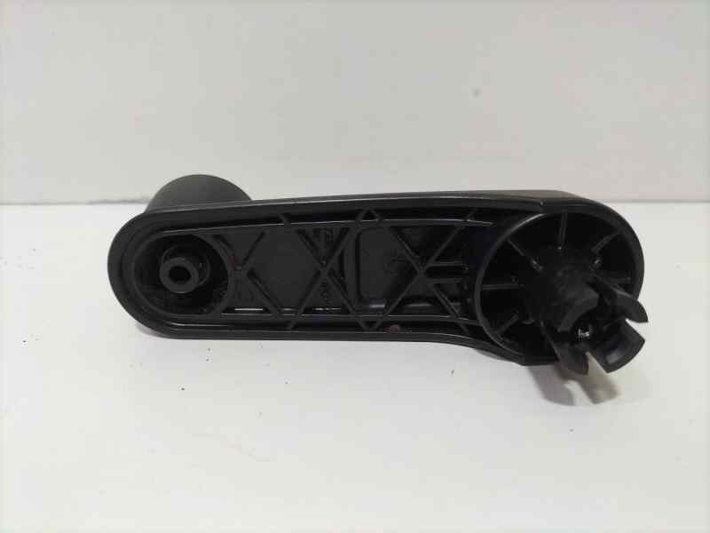 Recambio de maneta elevalunas trasera izquierda para peugeot 307 break / sw (s1) 2.0 hdi cat referencia OEM IAM RHY 82736 