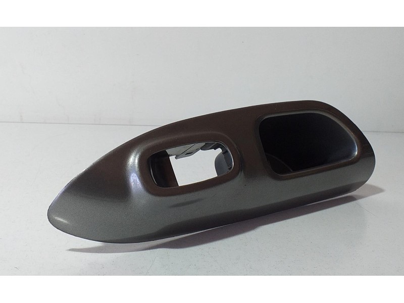 Recambio de maneta interior trasera derecha para nissan juke (f15) acenta referencia OEM IAM 829601KA2A 69774 