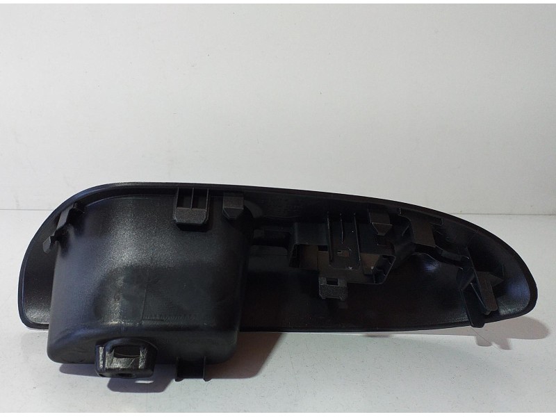 Recambio de maneta interior trasera derecha para nissan juke (f15) acenta referencia OEM IAM 829601KA2A 69774 