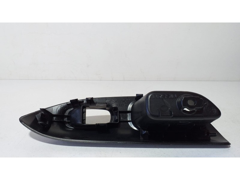 Recambio de maneta interior trasera izquierda para nissan juke (f15) acenta referencia OEM IAM 829611KA2A 69775 