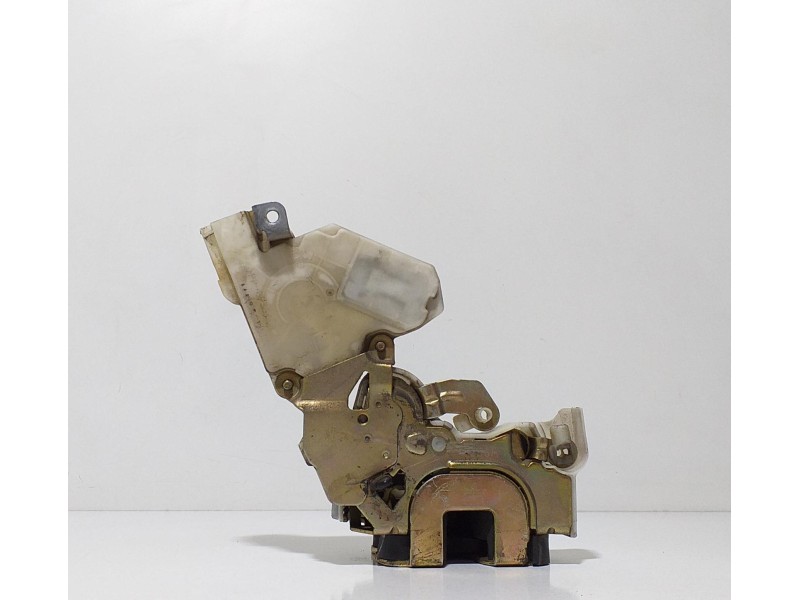 Recambio de cerradura puerta trasera derecha para nissan terrano/terrano.ii (r20) comfort referencia OEM IAM 8255250J01 67027 