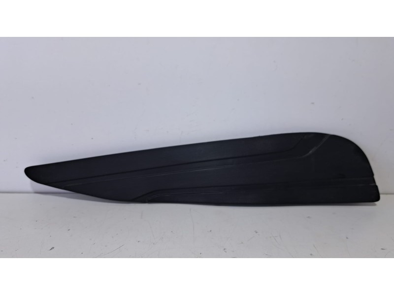 Recambio de molduras delanteras para yamaha x-max 125 125 referencia OEM IAM 37PF741300 76687 