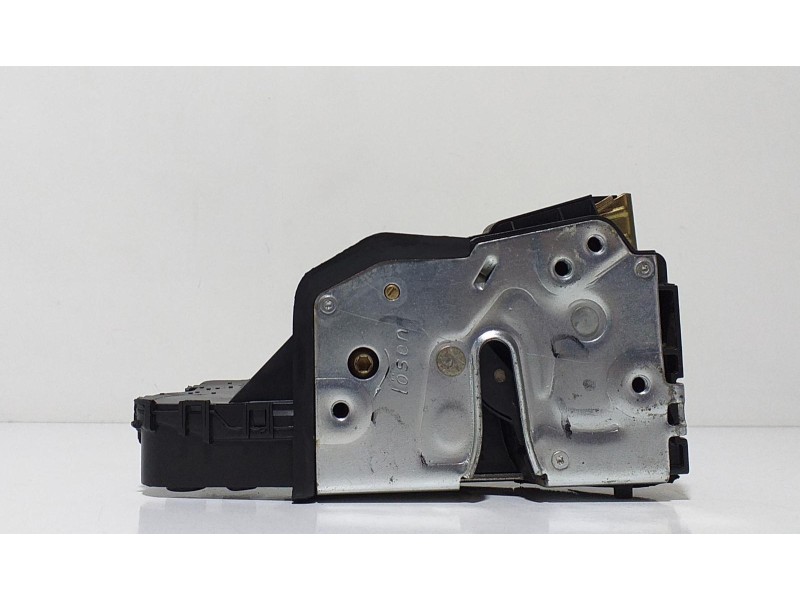 Recambio de cerradura puerta trasera derecha para bmw serie 3 berlina (e46) 320d referencia OEM IAM 51227011246 67036 