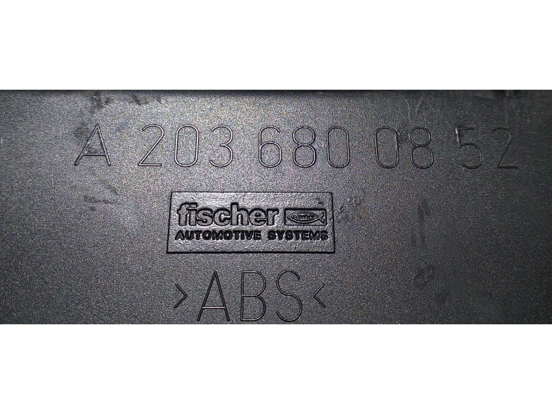 Recambio de cenicero para mercedes-benz clase c (w203) sportcoupe c 220 cdi (203.706) referencia OEM IAM A2036800852 55882 