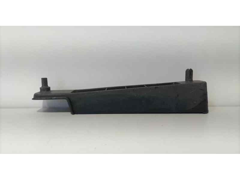 Recambio de molduras traseras para seat marbella ce referencia OEM IAM 08NCB 86079 