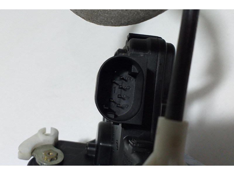 Recambio de cerradura puerta trasera derecha para bmw serie 3 berlina (e46) 3.0 turbodiesel referencia OEM IAM 246HTR 67046 