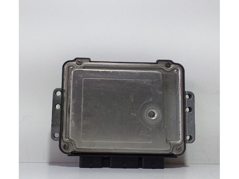 Recambio de centralita motor uce para renault scenic ii authentique referencia OEM IAM 8200391966 69833 R