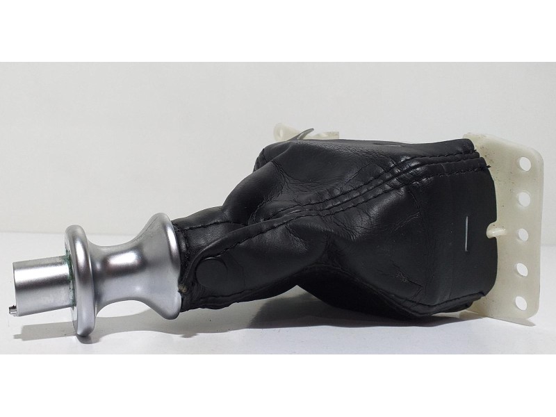 Recambio de funda palanca de cambio para mitsubishi outlander (cw0) kaiteki 4wd referencia OEM IAM 4HK 60071 