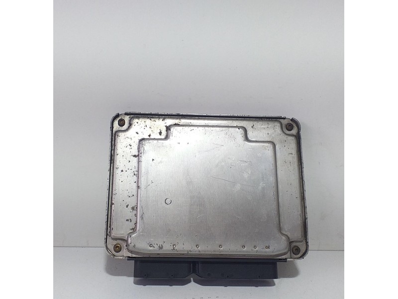 Recambio de centralita motor uce para seat ibiza (6l1) cool referencia OEM IAM 038906012EM 69835 R