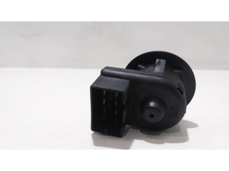 Recambio de mando retrovisor para renault clio ii fase ii (b/cb0) 1.5 dci diesel referencia OEM IAM 7700429992C 47988 