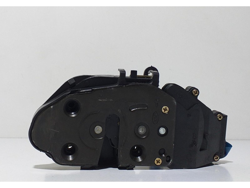 Recambio de cerradura puerta delantera derecha para kia carnival ii 2.9 crdi lx referencia OEM IAM 0K53A58310A 67060 