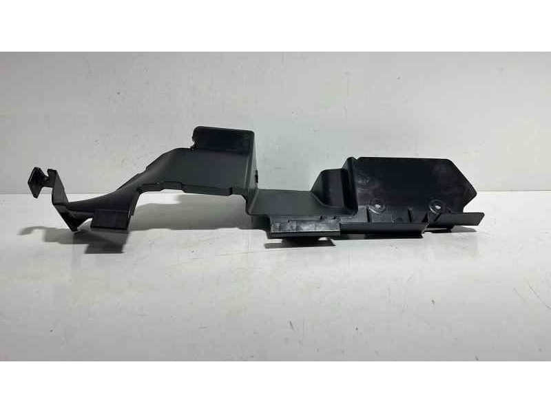 Recambio de molduras delanteras para volkswagen touareg (7la) tdi v10 referencia OEM IAM 7L6121333E 81231 