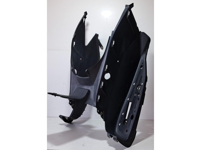 Recambio de molduras delanteras para yamaha x-max 125 125 referencia OEM IAM 37PF748100 76703 