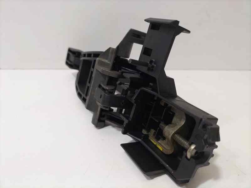 Recambio de maneta exterior trasera derecha para ford focus berlina (cap) ghia referencia OEM IAM 4M51A266B22 82760 