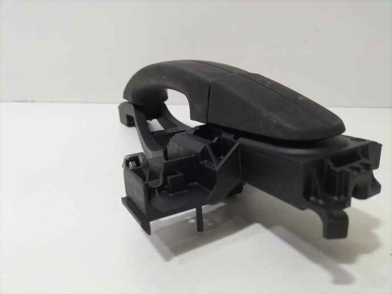 Recambio de maneta exterior trasera derecha para ford focus berlina (cap) ghia referencia OEM IAM 4M51A266B22 82760 