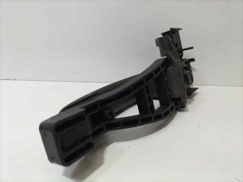 Recambio de maneta exterior trasera derecha para ford focus berlina (cap) ghia referencia OEM IAM 4M51A266B22 82760 