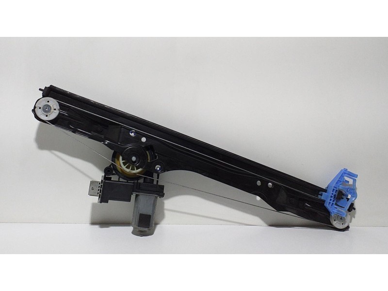 Recambio de elevalunas delantero derecho para opel combo d kasten l1h1 2,4t referencia OEM IAM 1060766 67068 