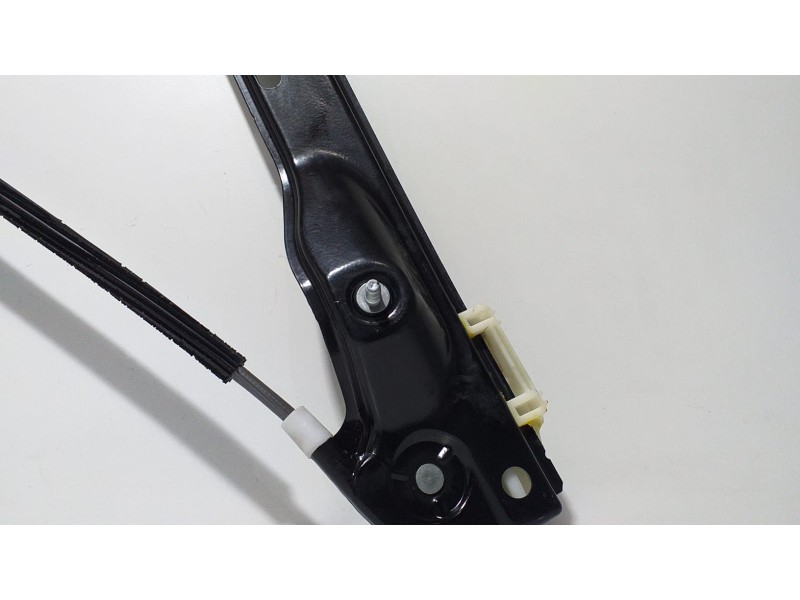 Recambio de elevalunas delantero izquierdo para bmw serie 3 berlina (e90) 2.0 turbodiesel cat referencia OEM IAM 7060265S 67073 