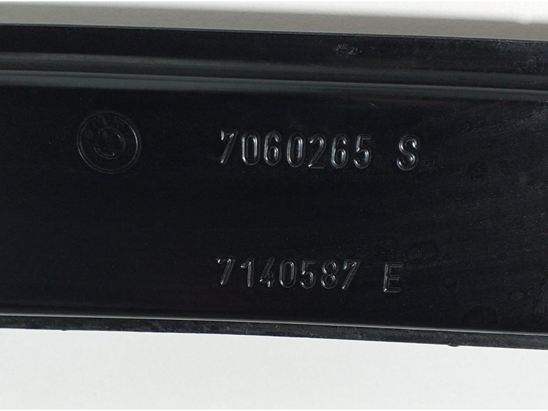 Recambio de elevalunas delantero izquierdo para bmw serie 3 berlina (e90) 2.0 turbodiesel cat referencia OEM IAM 7060265S 67073 