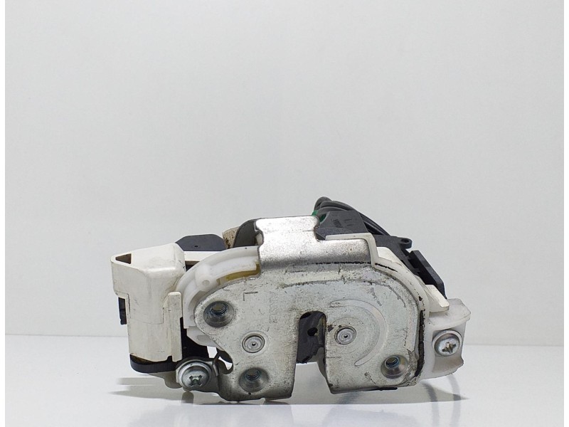 Recambio de cerradura puerta trasera izquierda para mitsubishi outlander (cw0) kaiteki 4wd referencia OEM IAM MN145875 60087 